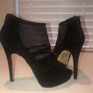 Black mesh heels